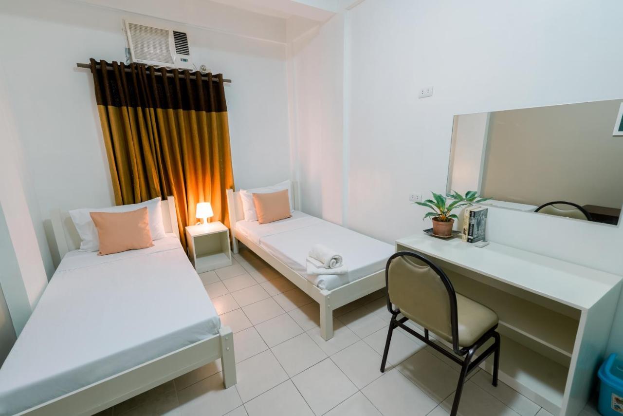 Tarasa Hostel Pasay Exteriör bild