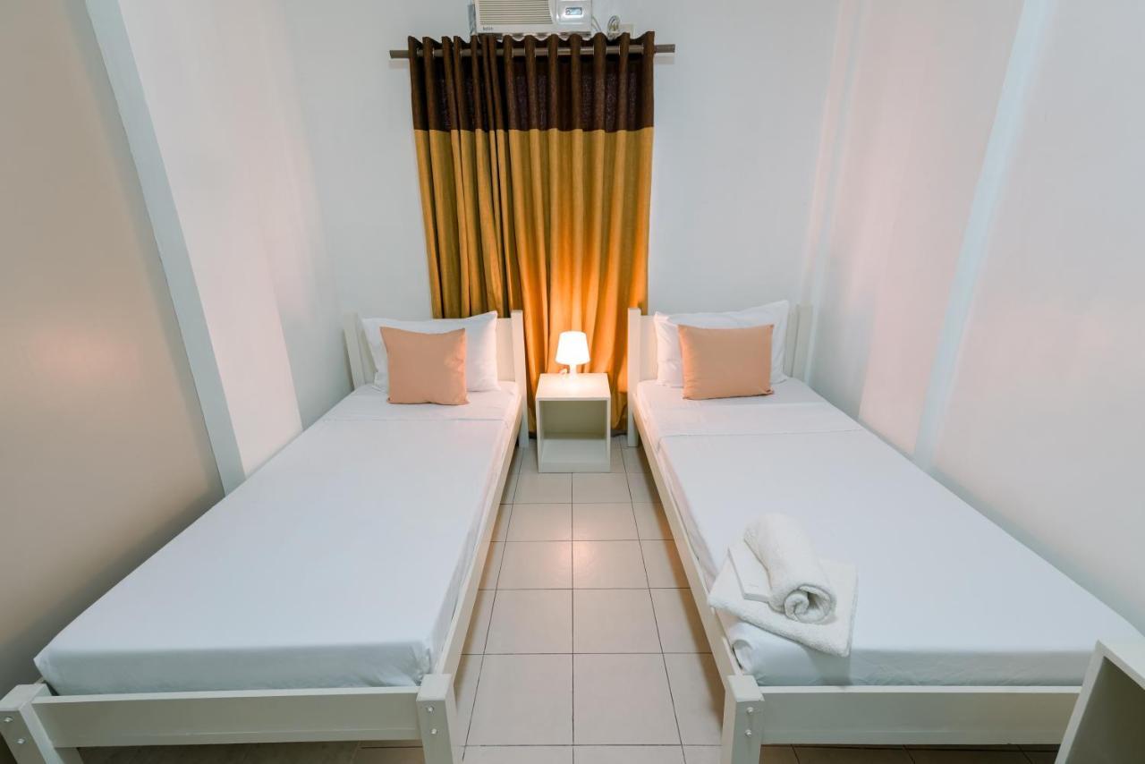 Tarasa Hostel Pasay Exteriör bild