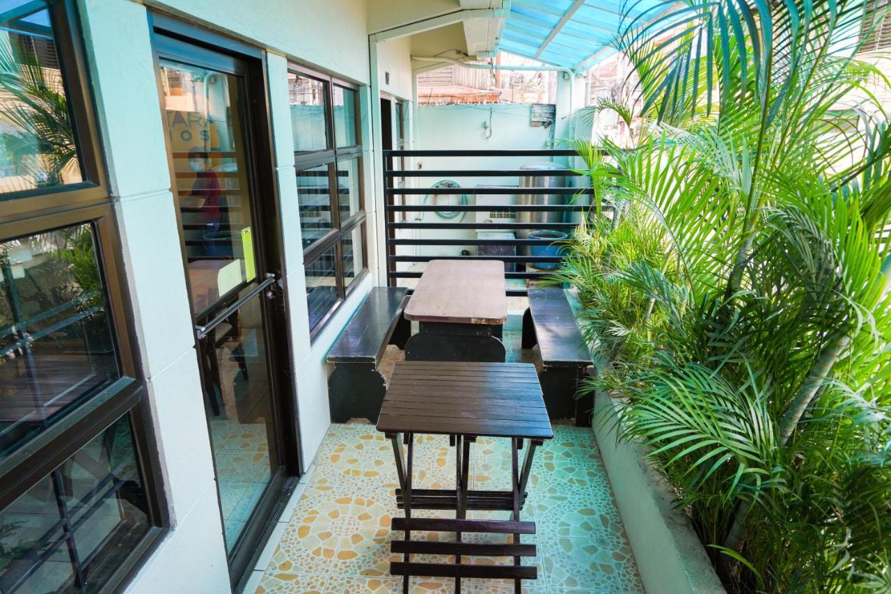 Tarasa Hostel Pasay Exteriör bild
