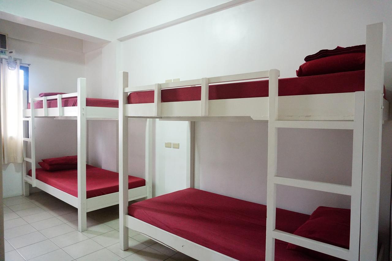 Tarasa Hostel Pasay Exteriör bild