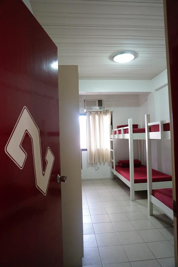 Tarasa Hostel Pasay Exteriör bild
