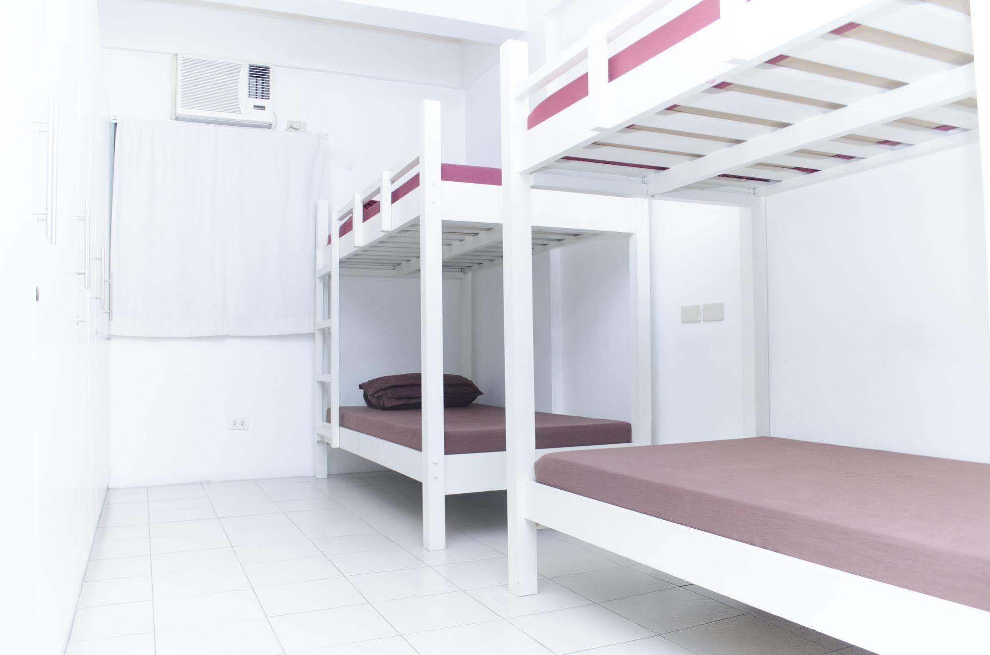 Tarasa Hostel Pasay Exteriör bild